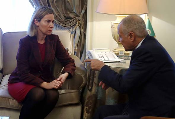 Arab, EU urge Intra-Syria talks, condemn Aleppo attacks Arab, EU urge Intra-Syria talks, condemn Aleppo attacks