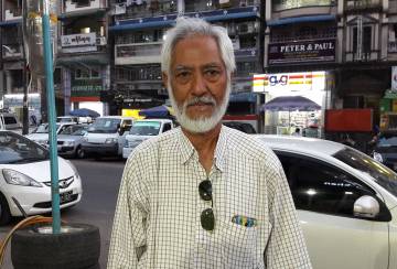 Cerita U Tin Win: Seorang Muslim-Myanmar memikirkan masa depannya