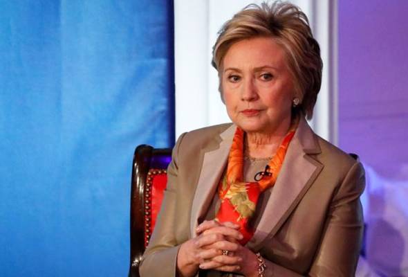 Hillary Clinton umum sokong Joe Biden Hillary Clinton umum sokong Joe Biden