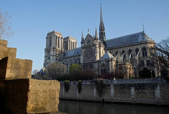 ESSEC gets new Dean ESSEC gets new Dean