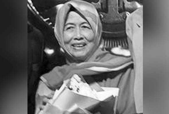 Veteran journalist Bahyah Mahmood dies Veteran journalist Bahyah Mahmood dies