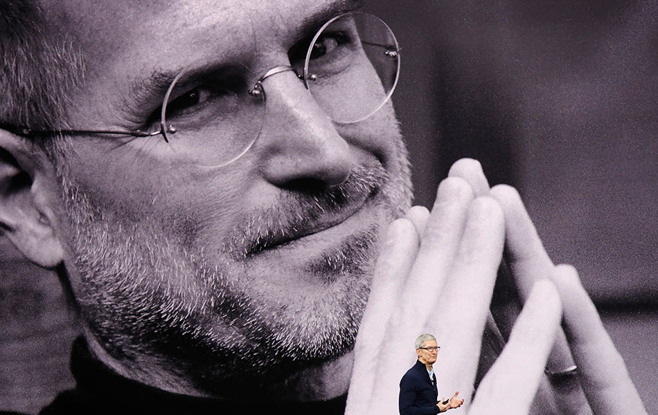 Pengasas Apple, mediang Steve Jobs diberi penghormatan semasa majlis pelancaran di Cupertino, California pada 12 September 2017. - REUTERS/Stephen Lam Pengasas Apple, mediang Steve Jobs diberi penghormatan semasa majlis pelancaran di Cupertino, California pada 12 September 2017. - REUTERS/Stephen Lam