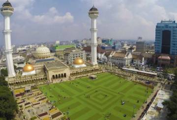 Agama dan kota: Politik identiti di Indonesia