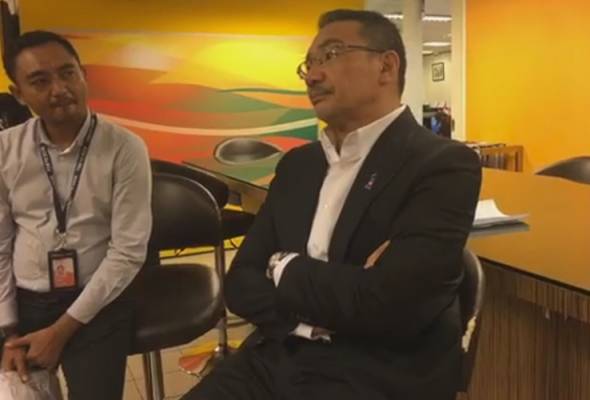 'Kalau 'fake news' sasar kerajaan tak apa, tapi ...' - Hishammuddin 'Kalau 'fake news' sasar kerajaan tak apa, tapi ...' - Hishammuddin