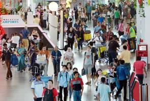 Malaysia Airports Holdings Bhd (MAHB) merekodkan trafik penumpang berjumlah 8.6 juta orang bagi lapangan-lapangan terbang dalam negara pada Trafik penumpang di lapangan terbang Malaysia meningkat