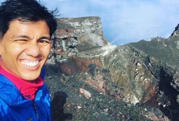 Rizal Khalif pengendali Melayu pertama kereta luncur salji anjing? Rizal Khalif pengendali Melayu pertama kereta luncur salji anjing?