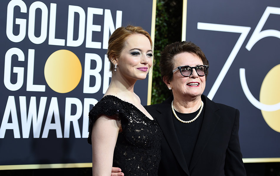 Tidak cukup dengan berbusana hitam, Emma Stone tampil anggun dengan dandanan rambut dan warna solekan yang pernah dikenakan oleh aktivis gerakan feminis pada kurun ke-19. - Foto Jordan Strauss/Invision /AP Tidak cukup dengan berbusana hitam, Emma Stone tampil anggun dengan dandanan rambut dan warna solekan yang pernah dikenakan oleh aktivis gerakan feminis pada kurun ke-19. - Foto Jordan Strauss/Invision /AP