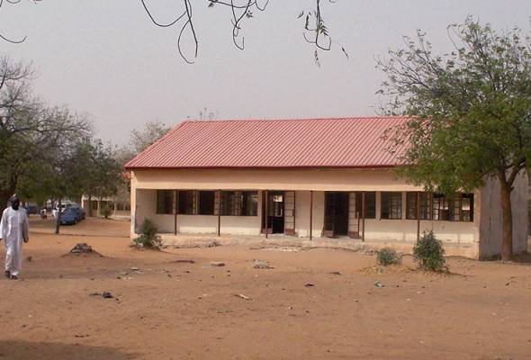 Boko Haram serbu sekolah, lebih 100 pelajar 'lenyap' Boko Haram serbu sekolah, lebih 100 pelajar 'lenyap'