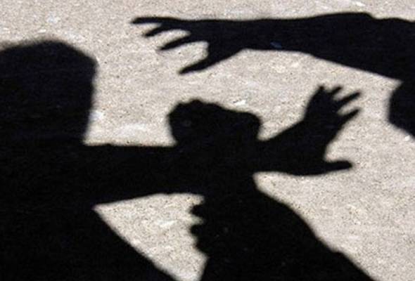 Penagih dadah 'pedofil' ditahan cabul kanak-kanak perempuan 8 tahun Penagih dadah 'pedofil' ditahan cabul kanak-kanak perempuan 8 tahun