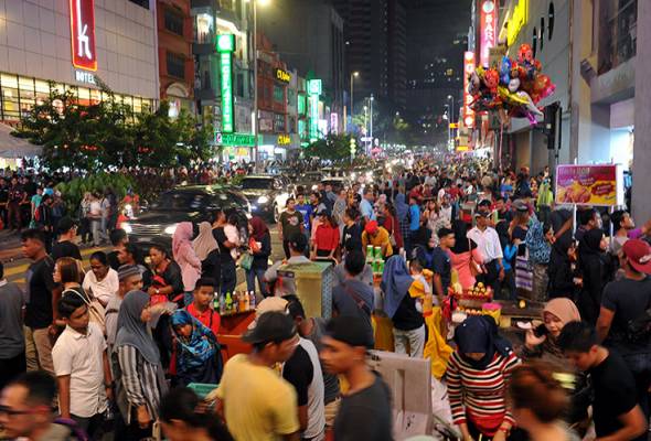 Belanjawan 2020: Kerajaan cadang gaji minimum naik RM1,200, tetapi untuk bandar utama sahaja Belanjawan 2020: Kerajaan cadang gaji minimum naik RM1,200, tetapi untuk bandar utama sahaja