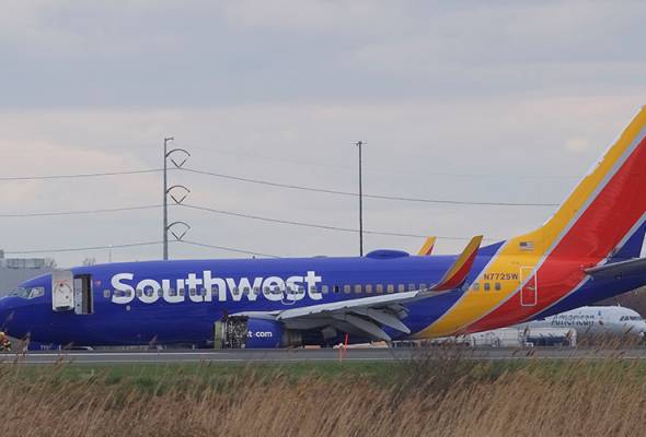 Enjin pesawat Southwest Airlines meletup, seorang maut Enjin pesawat Southwest Airlines meletup, seorang maut