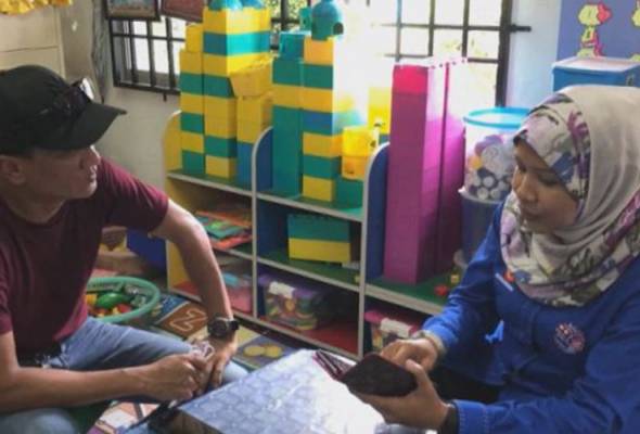 Panggilan video dekatkan calon dengan pengundi yang jauh Panggilan video dekatkan calon dengan pengundi yang jauh
