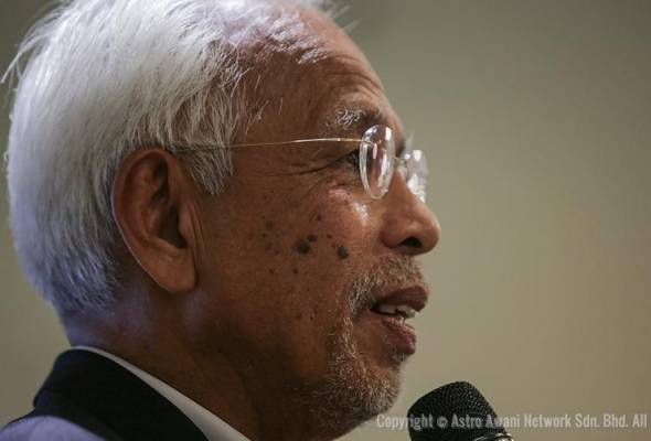 PM patut bincang dengan ketua pembangkang untuk luluskan bajet, bukan darurat - Shahrir Samad PM patut bincang dengan ketua pembangkang untuk luluskan bajet, bukan darurat - Shahrir Samad