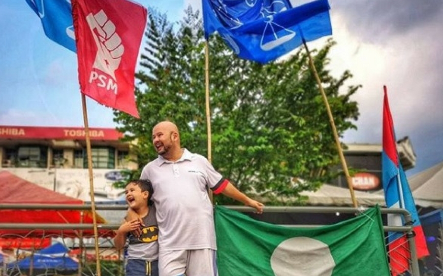 Jenaka Harith Iskander mengenai PRU14 cuit hati peminat Jenaka Harith Iskander mengenai PRU14 cuit hati peminat