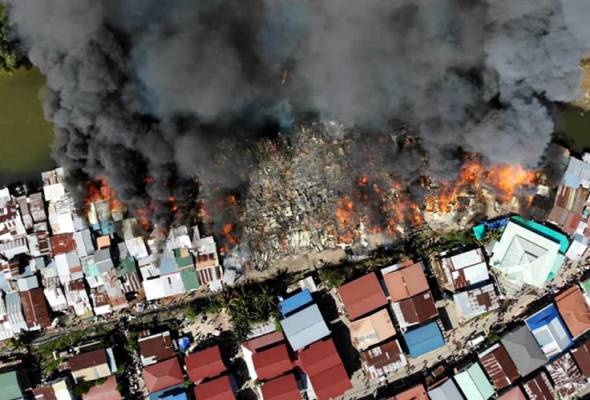 Isu kebakaran perkampungan atas air di Sabah perlu dilihat secara holistik Isu kebakaran perkampungan atas air di Sabah perlu dilihat secara holistik