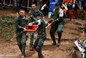 Dua lagi remaja mangsa yang terperangkap dalam gua Tham Luang di Chiang Rai berjaya dikeluarkan sekitar jam 7:43 malam waktu tempatan. Tham Luang: Mangsa keenam dan ketujuh berjaya dibawa keluar