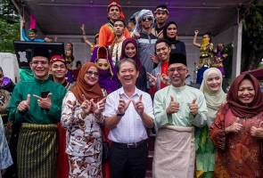 MOTAC membuka penyertaan kepada orang ramai menambah baik logo Tahun Melawat Malaysia 2020 yang sedia ada. MOTAC buka penyertaan tambah baik logo Tahun Melawat Malaysia 2020