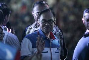 Anwar selaku calon Presiden menegaskan PKR merupakan parti yang sentiasa bergerak ke hadapan dan menghimpunkan kekuatan semua kaum. Pemilihan PKR: Melayu, Islam sebagai asas inklusif keadilan semua tanpa mengira kaum - Anwar