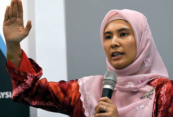 Kembali ke PAC atas reformasi, bukan soal pusingan U - Nurul Izzah Kembali ke PAC atas reformasi, bukan soal pusingan U - Nurul Izzah