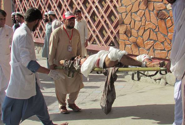 Letupan bom gegar Afghanistan, 35 maut Letupan bom gegar Afghanistan, 35 maut