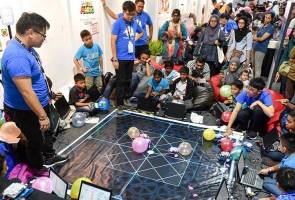 Kementerian Pendidikan Malaysia bersama Perbadanan Ekonomi Digital Malaysia (MDEC) tampil menganjurkan #mydigitalmaker Fair 2018. #mydigitalmaker Fair 2018: Didik gaya hidup lestari