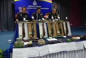 Suspek yang berusia antara 29 hingga 40 tahun itu ditahan di lokasi berasingan selepas tangkapan suspek pertama dibuat. Lima ditahan jual beli senjata dan peluru