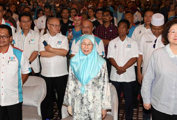 SST tidak merugikan poket rakyat - Wan Azizah SST tidak merugikan poket rakyat - Wan Azizah