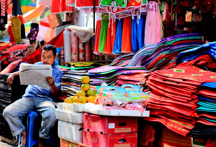 Jakarta textile. Jakarta and Hanoi are similar, teeming with people and small businesses. Ceritalah