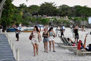 Pulau Boracay dibuka semula: Adakah pelancongan mampan kini penanda arasnya?