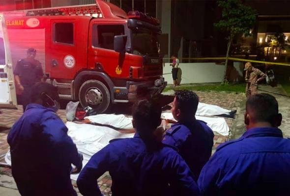 Bantuan pernafasan anggota bomba tertanggal ketika operasi Bantuan pernafasan anggota bomba tertanggal ketika operasi