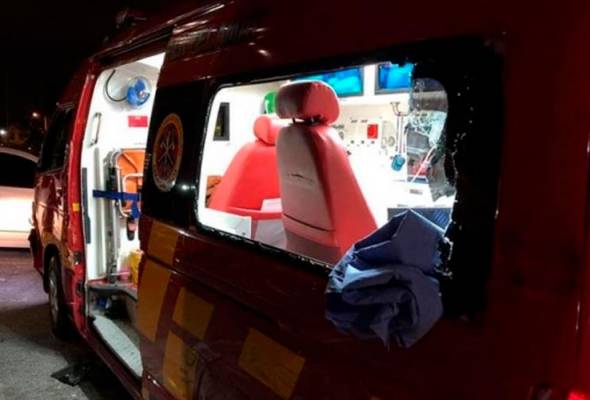 Muhammad Adib ditarik dari jentera ketika pasukan berundur Muhammad Adib ditarik dari jentera ketika pasukan berundur
