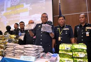 Sindiket itu dikenal pasti aktif membekalkan dadah kepada penjara Simpang Renggam sejak tahun 2017. Sindiket bekal dadah kepada penjara tumpas