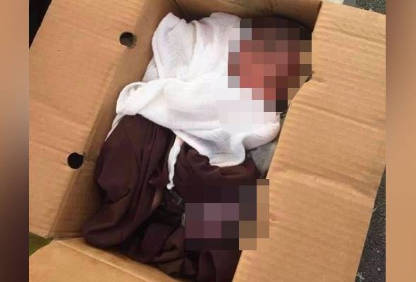 Bayi masih bertali pusat ditemui dalam kotak depan surau Bayi masih bertali pusat ditemui dalam kotak depan surau