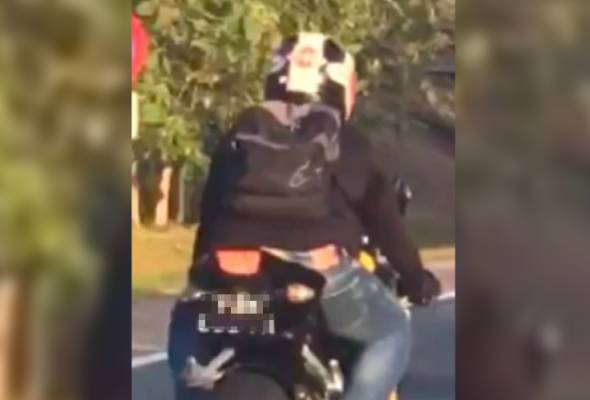 PDRM ambil tindakan terhadap 'bikers' Singapura tutup nombor plat PDRM ambil tindakan terhadap 'bikers' Singapura tutup nombor plat