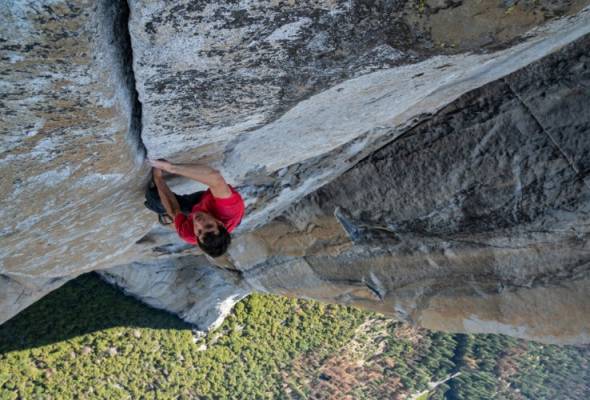 'Free Solo' filem gila kisah pendaki berani mati 'Free Solo' filem gila kisah pendaki berani mati