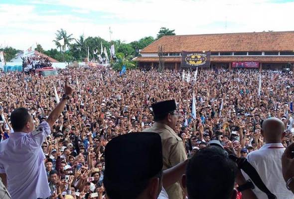 Kicauan sokongan buat Jokowi dan Prabowo Kicauan sokongan buat Jokowi dan Prabowo