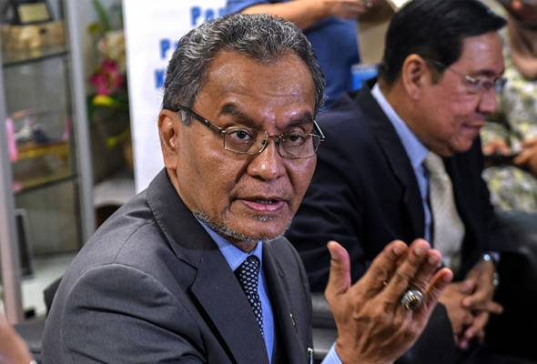 Image result for menteri kesihatan astro awani