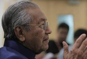 Malaysia harap dapat semula AS$7 bilion duit 1MDB - Tun Mahathir