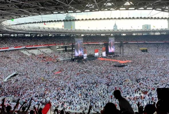 500 artis popular Indonesia sertai kempen terakhir Jokowi 500 artis popular Indonesia sertai kempen terakhir Jokowi
