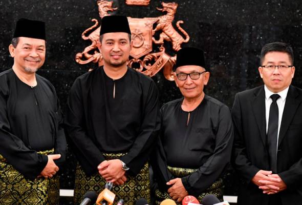 Pegawai KPI lapor prestasi portfolio barisan Exco Johor - MB Pegawai KPI lapor prestasi portfolio barisan Exco Johor - MB