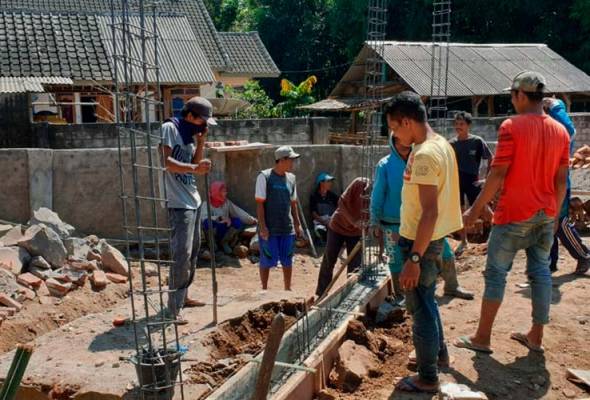 Masjid baharu sumbangan rakyat Malaysia beri semangat sambut Aidifitri di Lombok Masjid baharu sumbangan rakyat Malaysia beri semangat sambut Aidifitri di Lombok
