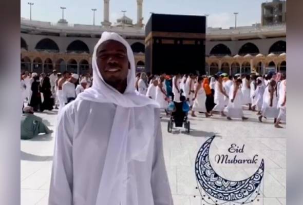 'Kena solat lima waktu, itu tiang agama' - Pesan Paul Pogba sekembali dari Mekah 'Kena solat lima waktu, itu tiang agama' - Pesan Paul Pogba sekembali dari Mekah
