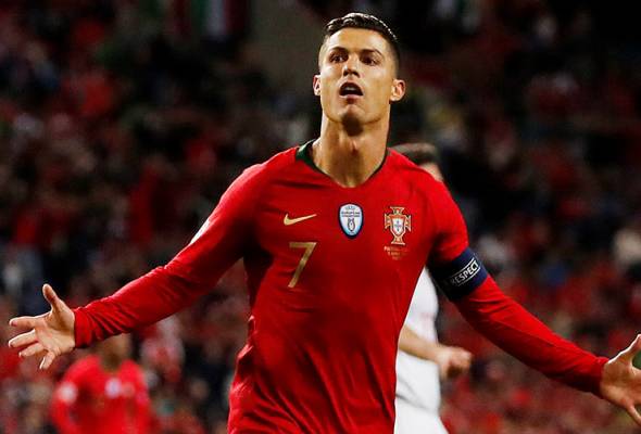 Soccer: Ronaldo gives Portugal late win on 200th international appearance