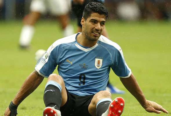 Copa America: Penalti Suarez tak masuk, Uruguay tersingkir Copa America: Penalti Suarez tak masuk, Uruguay tersingkir
