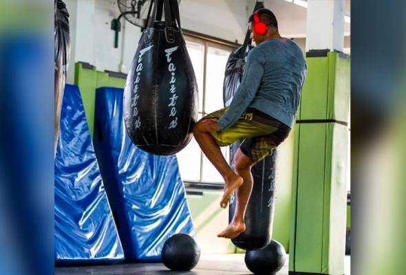 Terkesan teruk akibat COVID-19, MASMMAA adakan 'townhall' bersama komuniti MMA Terkesan teruk akibat COVID-19, MASMMAA adakan 'townhall' bersama komuniti MMA