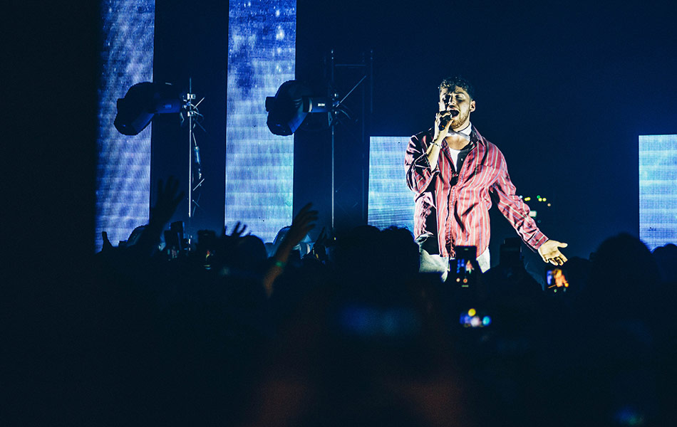 Bazzi memukau penonton dengan mempersembahkan lebih 20 lagu hit pada konsert Bazzi Live In KL 2019, pada Jumaat lalu. Bazzi memukau penonton dengan mempersembahkan lebih 20 lagu hit pada konsert Bazzi Live In KL 2019, pada Jumaat lalu.
