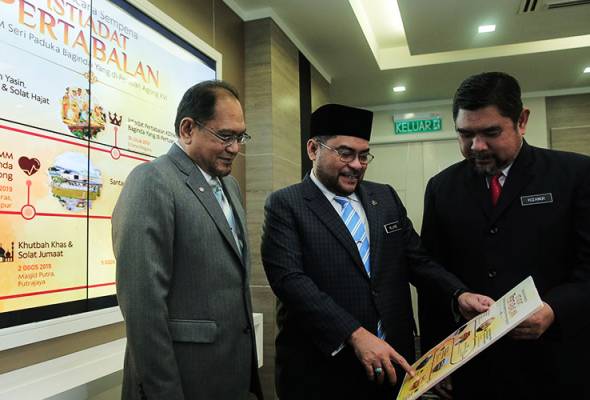 Hayati Istiadat Pertabalan Agong - Mujahid Hayati Istiadat Pertabalan Agong - Mujahid