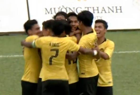 Tewaskan Indonesia 4-3, skuad B18 negara mara ke Final AFF 2019 Tewaskan Indonesia 4-3, skuad B18 negara mara ke Final AFF 2019
