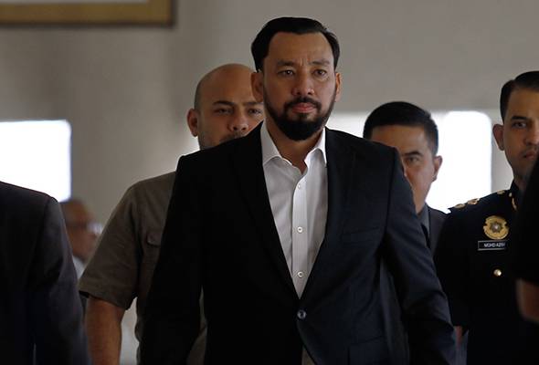 Najib ada kuasa wujudkan ketidakstabilan dalam hidup saya - Bekas pegawai khas Najib ada kuasa wujudkan ketidakstabilan dalam hidup saya - Bekas pegawai khas
