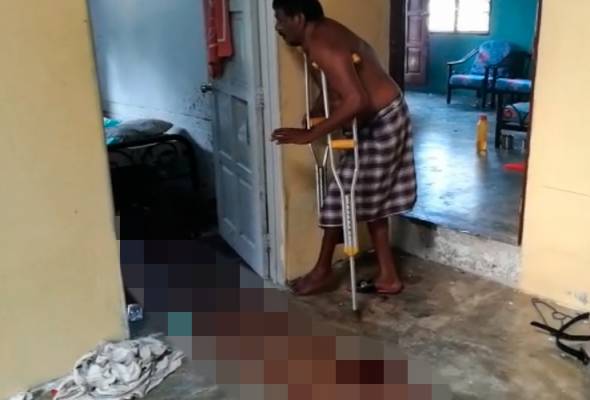 Tiga beradik parah ditetak 20 lelaki bersenjata parang Tiga beradik parah ditetak 20 lelaki bersenjata parang